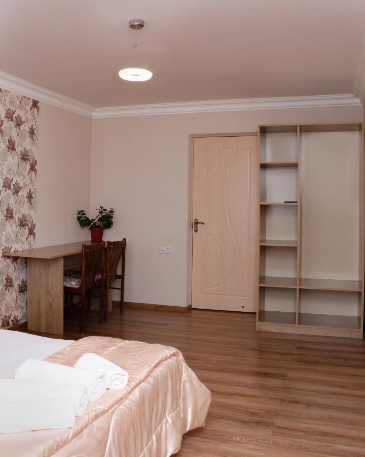 Seva Guesthouse And Cottages Byurakan מראה חיצוני תמונה